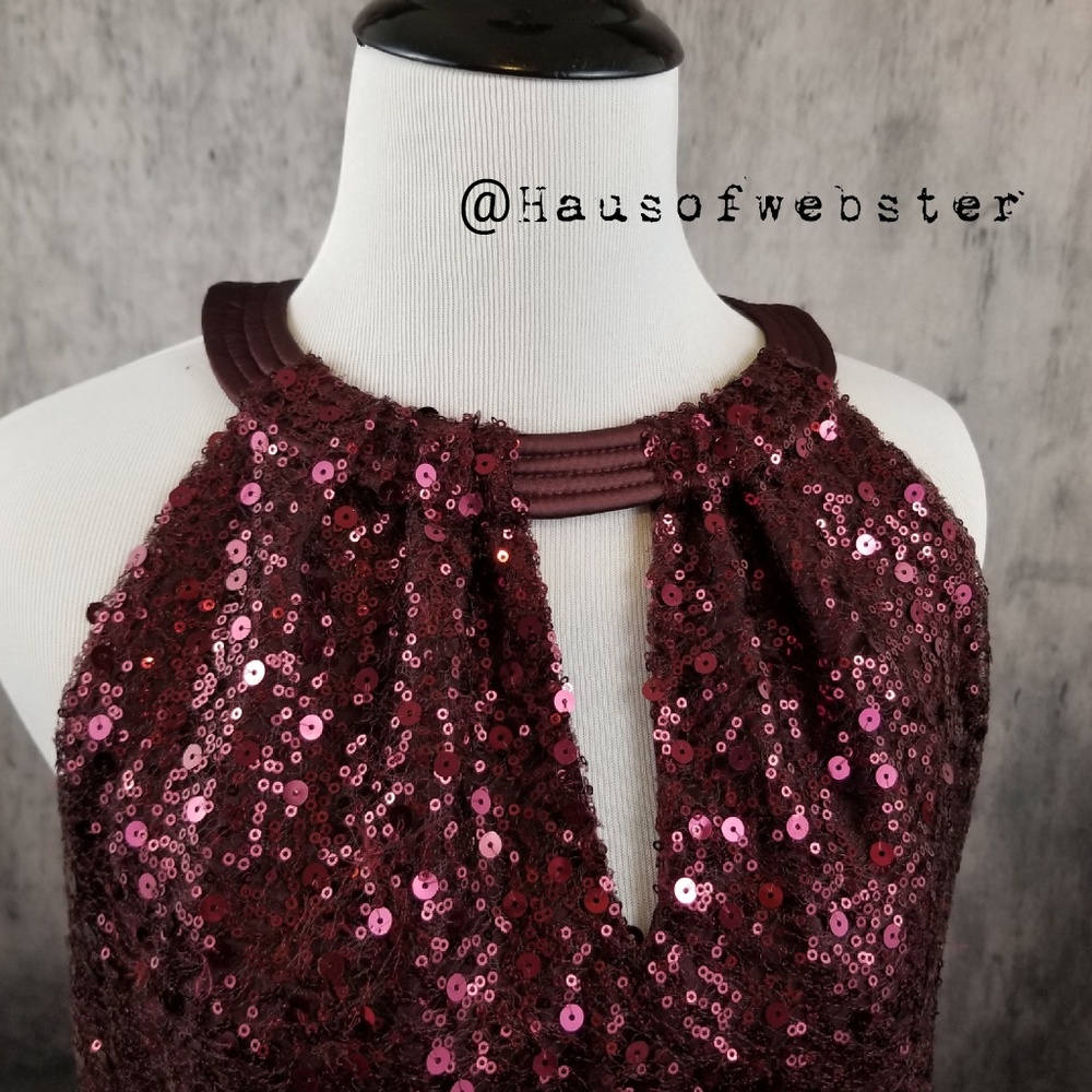 [T Tahari] burgundy sequined sleeveless blouse